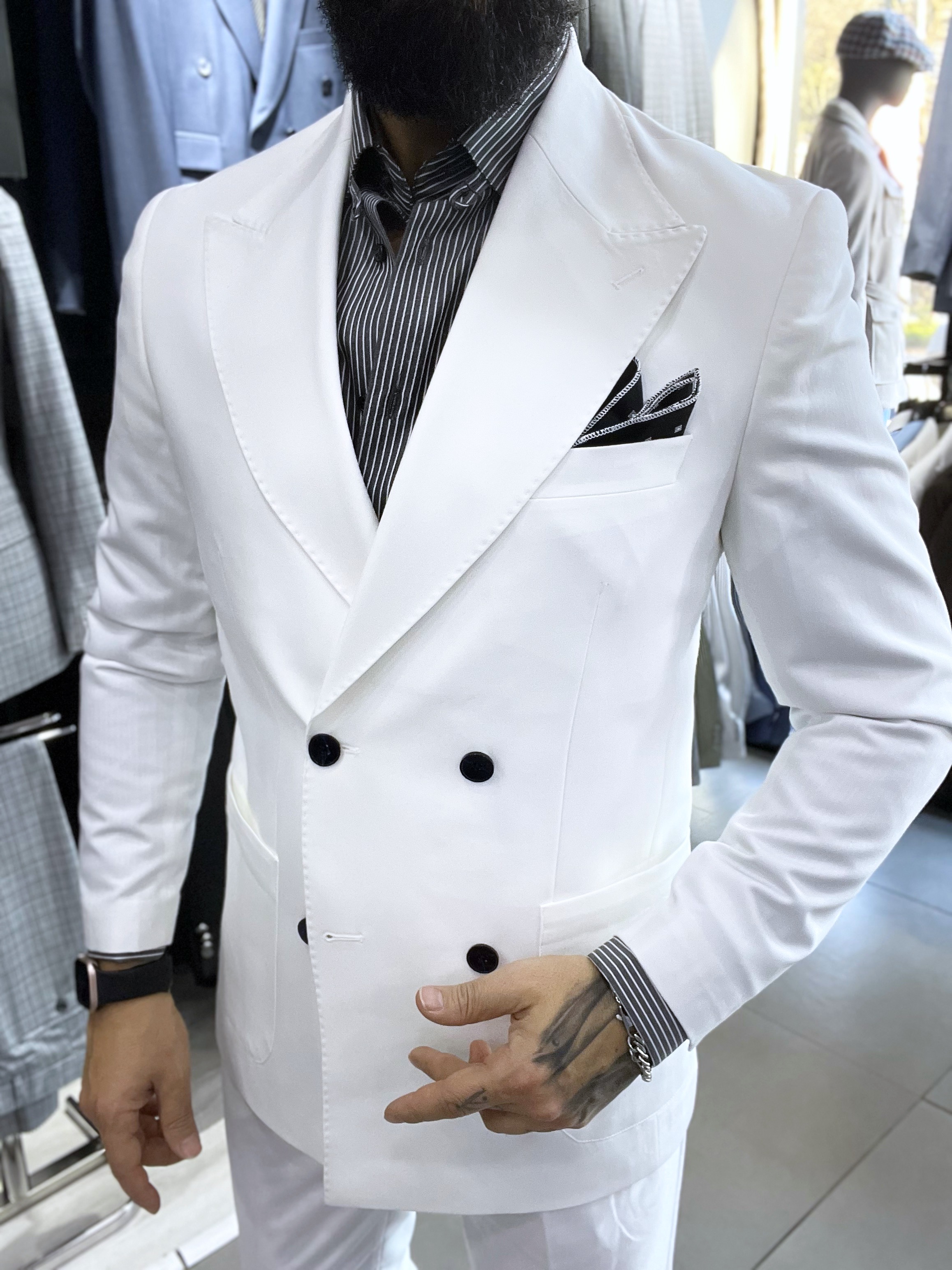 Slim Fit Geniş Yaka Pileli Beyaz Kruvaze Takım Elbise